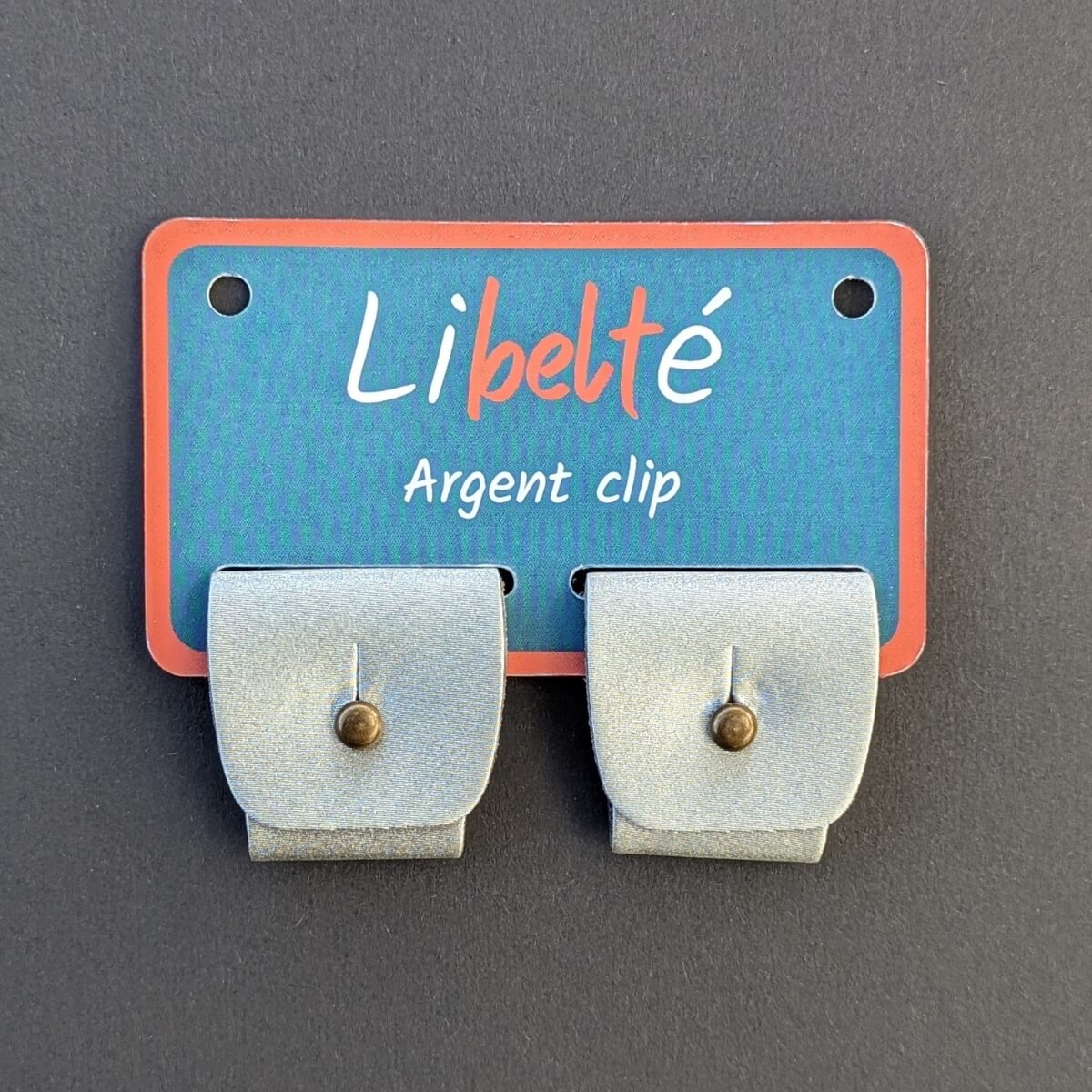 accessoire pour ceinture sans boucle libelte couleur gris argenté