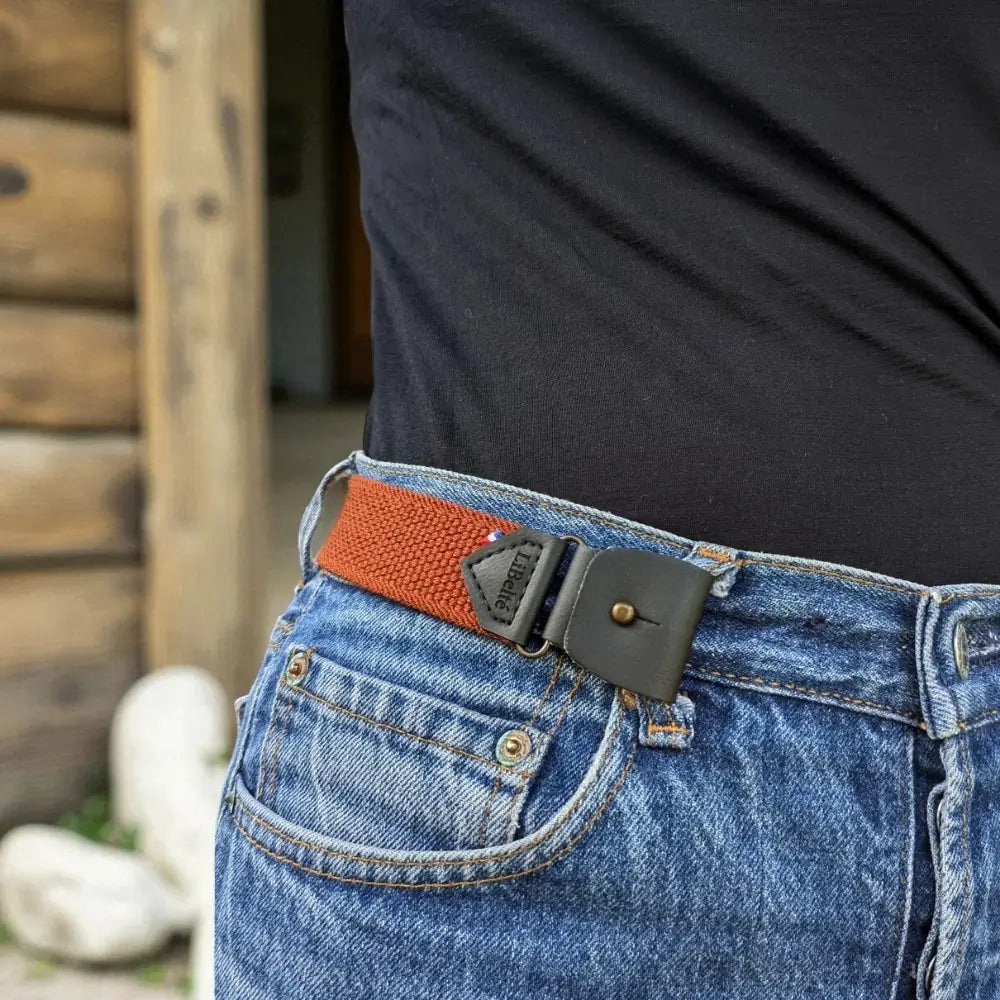 ceinture sans boucle elastique libelte couleur marron gros plan